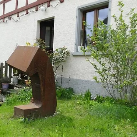 Haus 18 *